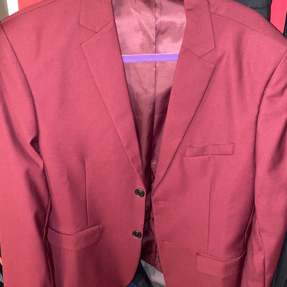Maroon men’s blazer
